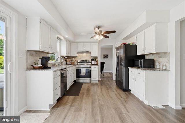 576 BUCHERT RD, Gilbertsville, PA 19525
