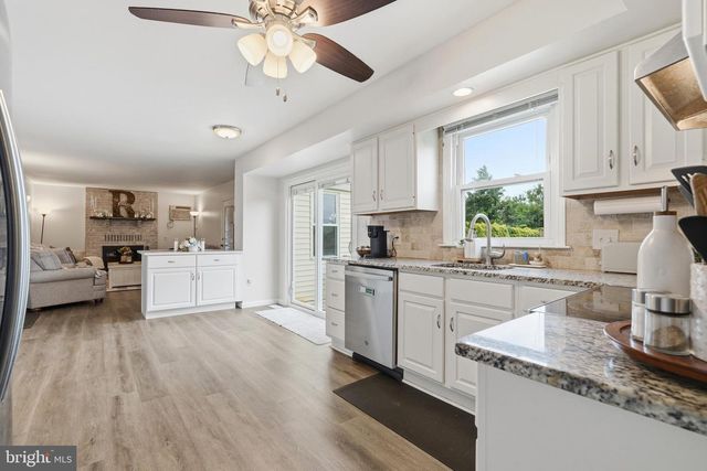 576 BUCHERT RD, Gilbertsville, PA 19525