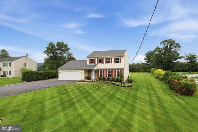576 BUCHERT RD, Gilbertsville, PA 19525