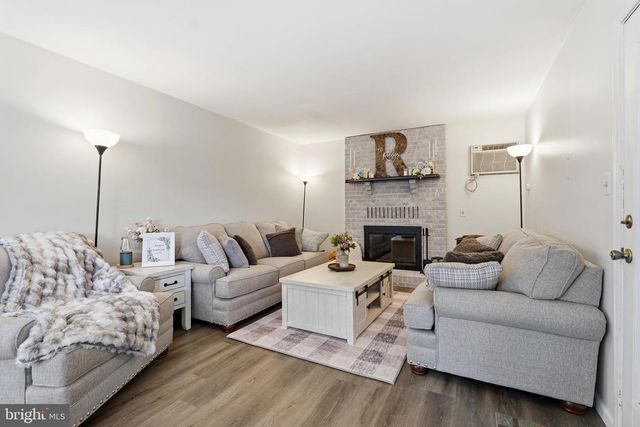 576 BUCHERT RD, Gilbertsville, PA 19525