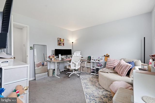576 BUCHERT RD, Gilbertsville, PA 19525
