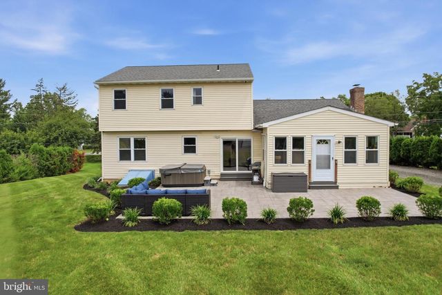 576 BUCHERT RD, Gilbertsville, PA 19525