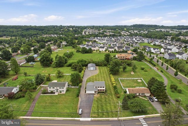 576 BUCHERT RD, Gilbertsville, PA 19525