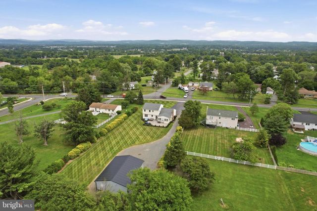 576 BUCHERT RD, Gilbertsville, PA 19525