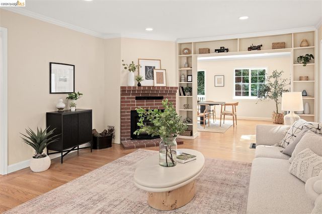 7 Arbor Way, Lafayette, CA 94549