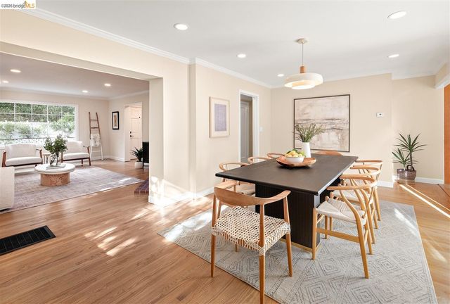 7 Arbor Way, Lafayette, CA 94549