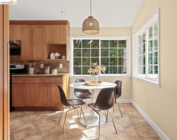 7 Arbor Way, Lafayette, CA 94549