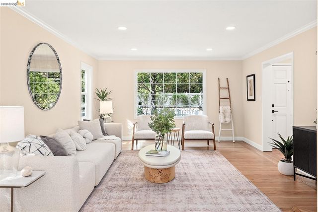 7 Arbor Way, Lafayette, CA 94549