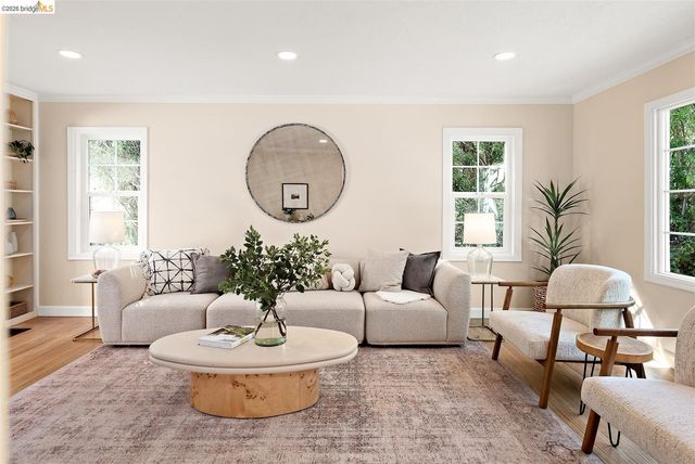 7 Arbor Way, Lafayette, CA 94549