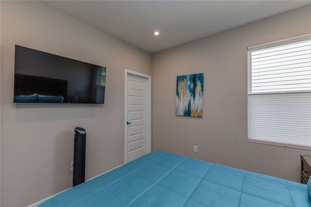 1953 Prestwick Bend, Miamisburg, OH 45342