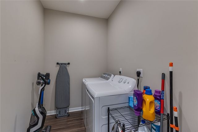 1953 Prestwick Bend, Miamisburg, OH 45342