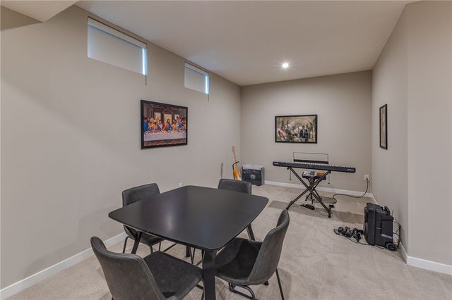 1953 Prestwick Bend, Miamisburg, OH 45342