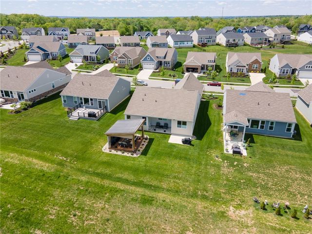1953 Prestwick Bend, Miamisburg, OH 45342