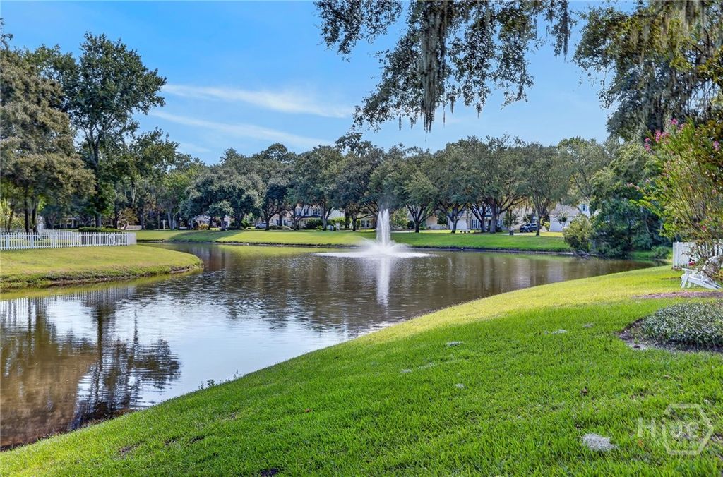 Image 10 of property listing at 108 Chancery Lane, Savannah, GA 31410