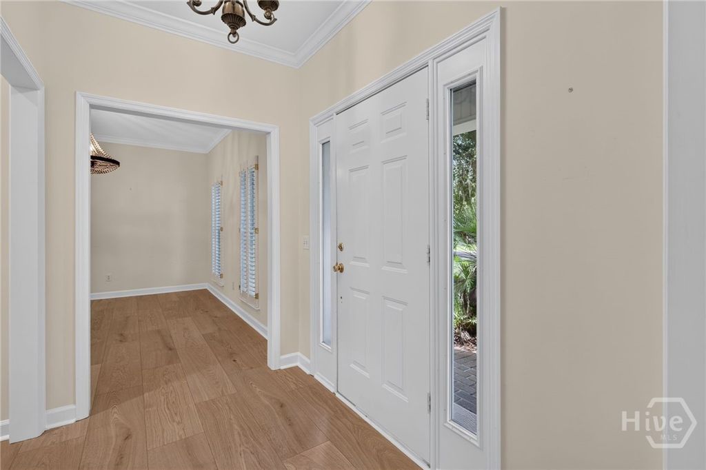 Image 13 of property listing at 108 Chancery Lane, Savannah, GA 31410