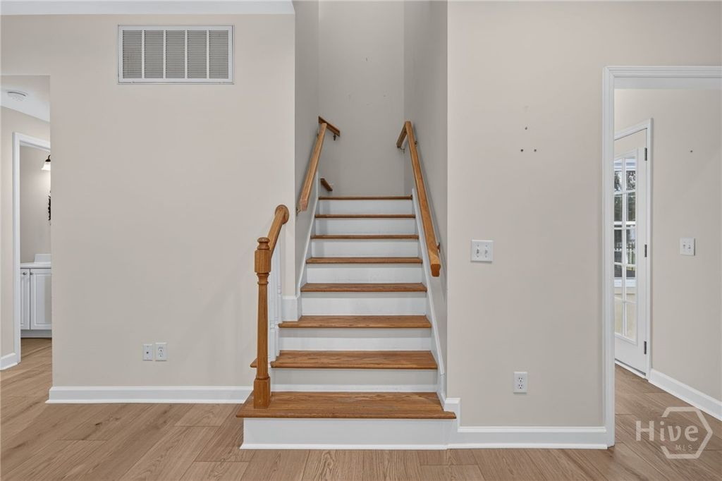 Image 20 of property listing at 108 Chancery Lane, Savannah, GA 31410