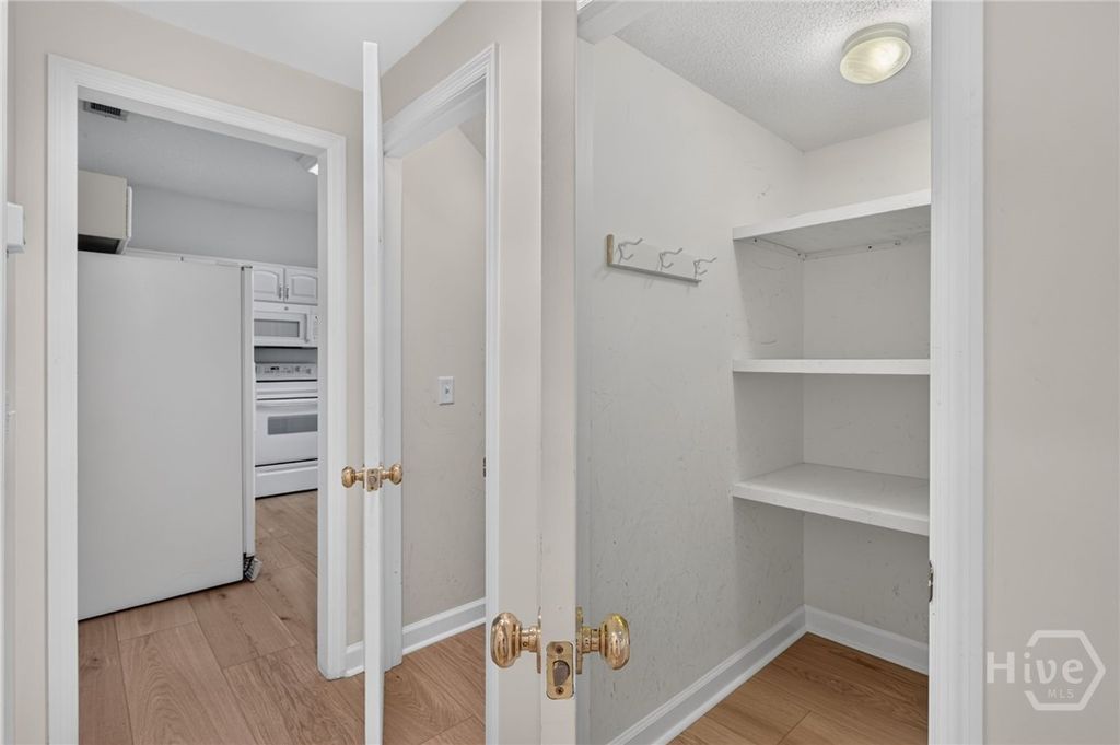 Image 28 of property listing at 108 Chancery Lane, Savannah, GA 31410