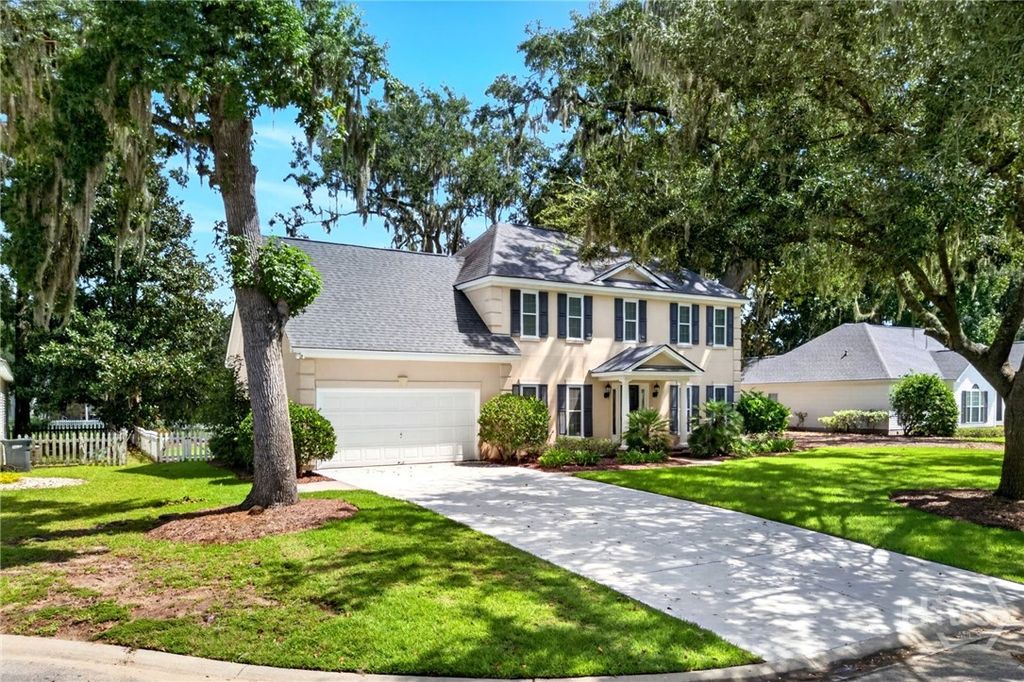 Image 4 of property listing at 108 Chancery Lane, Savannah, GA 31410