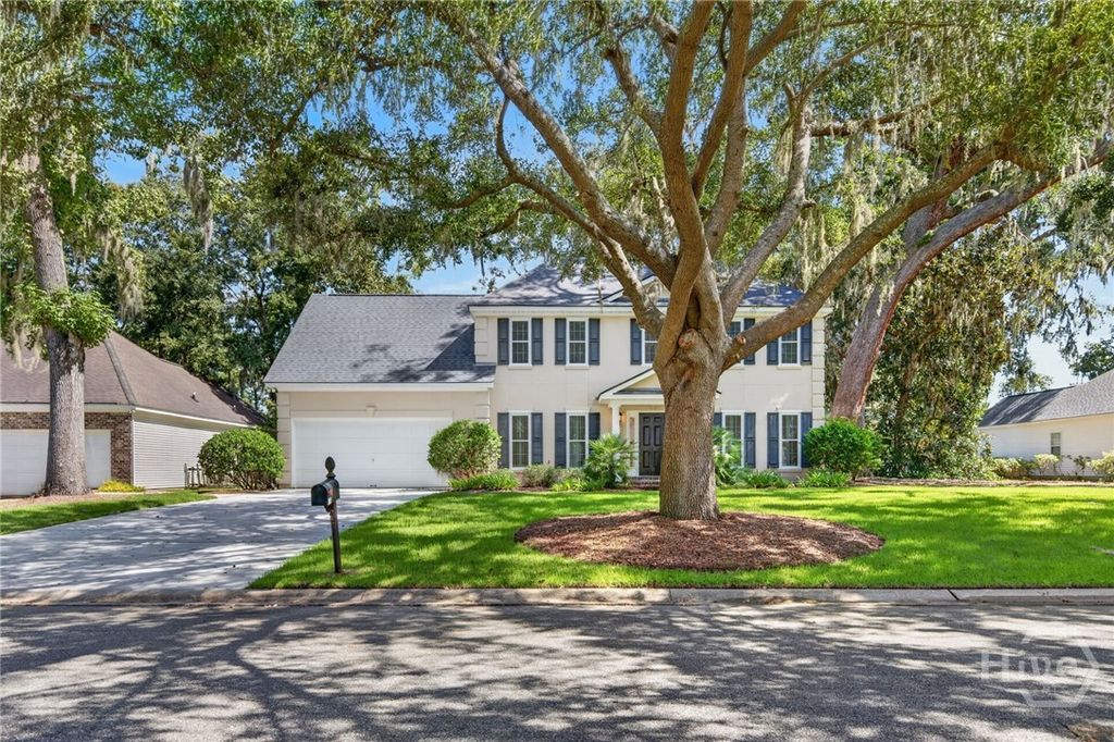 Image 5 of property listing at 108 Chancery Lane, Savannah, GA 31410