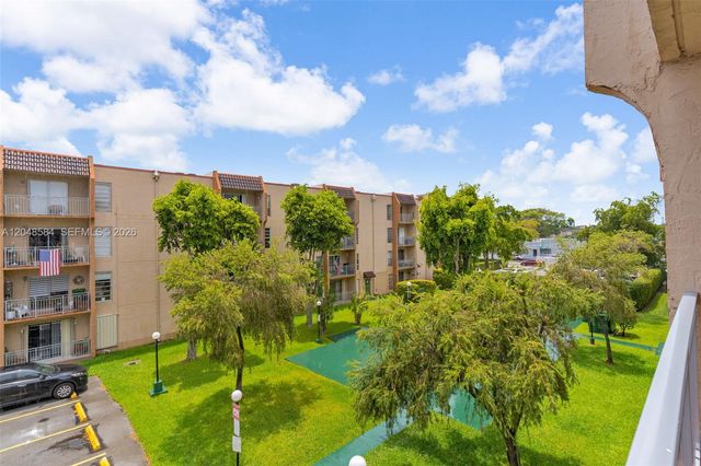 4715 NW 7th St 306-2, Miami, FL 33126