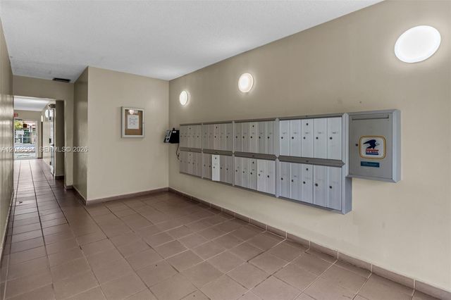 4715 NW 7th St 306-2, Miami, FL 33126