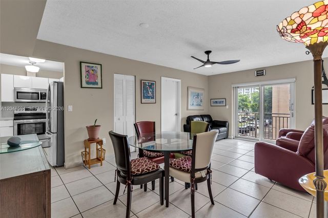 4715 NW 7th St 306-2, Miami, FL 33126
