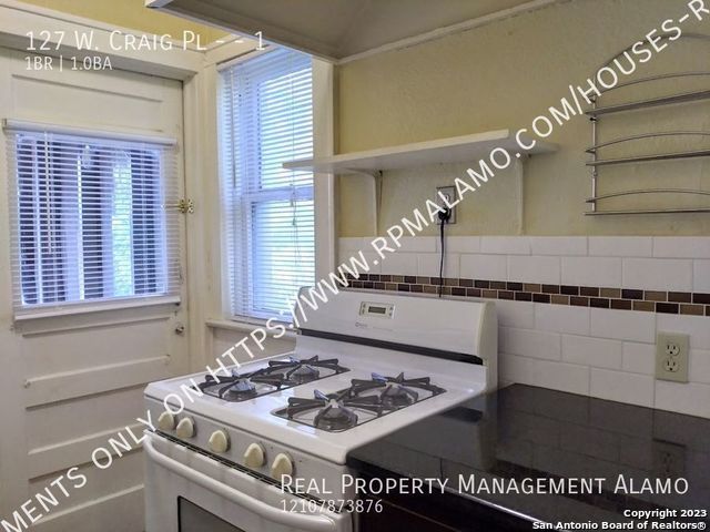 127 W Craig Pl Apt 1, San Antonio, TX 78212