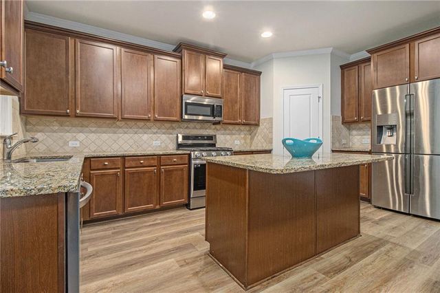 218 3rd Avenue, Avondale Estates, GA 30002
