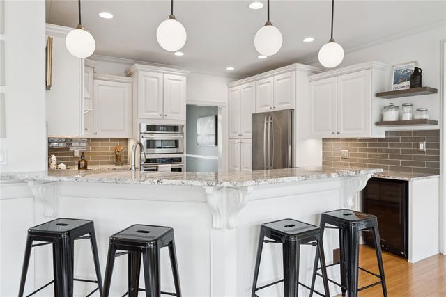 3706 147th Street, Urbandale, IA 50323