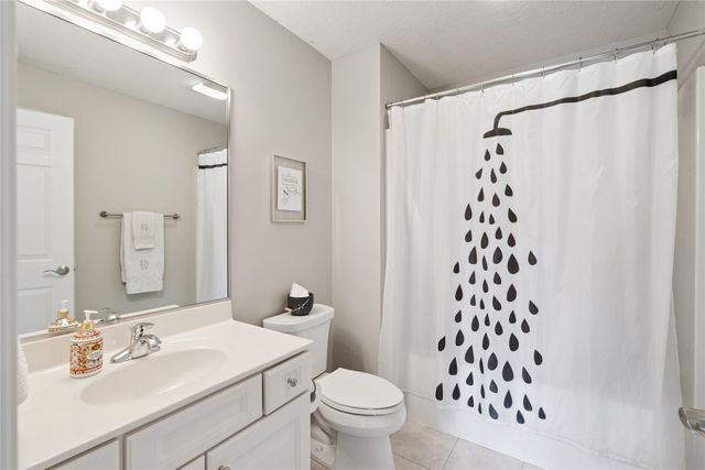 3706 147th Street, Urbandale, IA 50323