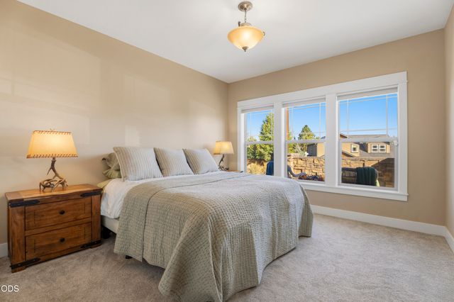 20921 Miramar Drive, Bend, OR 97702