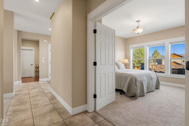 20921 Miramar Drive, Bend, OR 97702