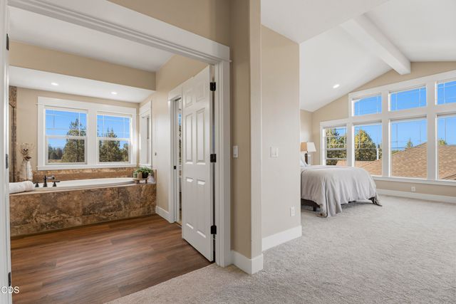 20921 Miramar Drive, Bend, OR 97702