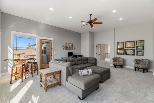20921 Miramar Drive, Bend, OR 97702