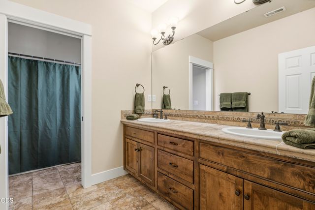 20921 Miramar Drive, Bend, OR 97702