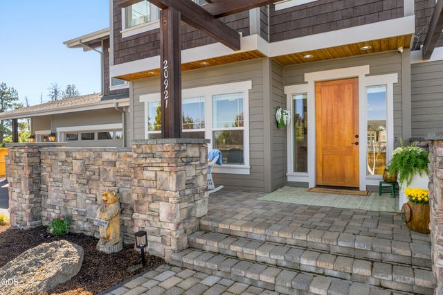 20921 Miramar Drive, Bend, OR 97702