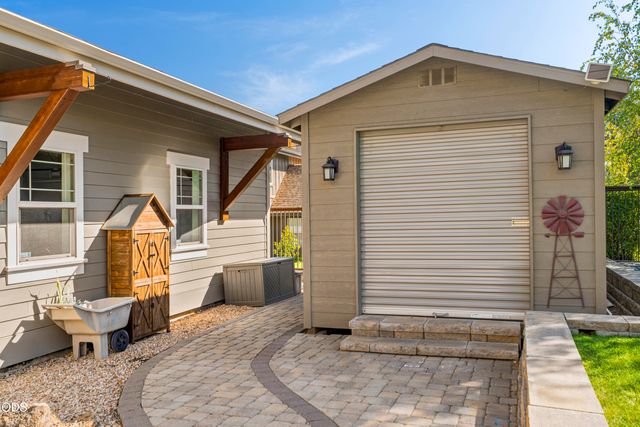 20921 Miramar Drive, Bend, OR 97702