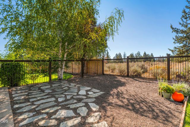 20921 Miramar Drive, Bend, OR 97702