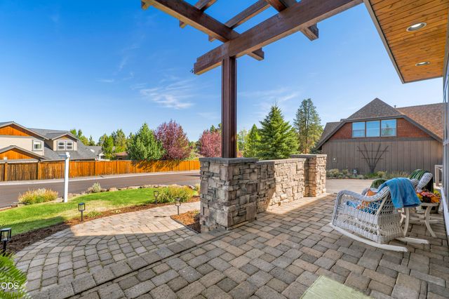 20921 Miramar Drive, Bend, OR 97702