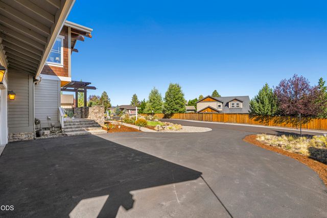 20921 Miramar Drive, Bend, OR 97702