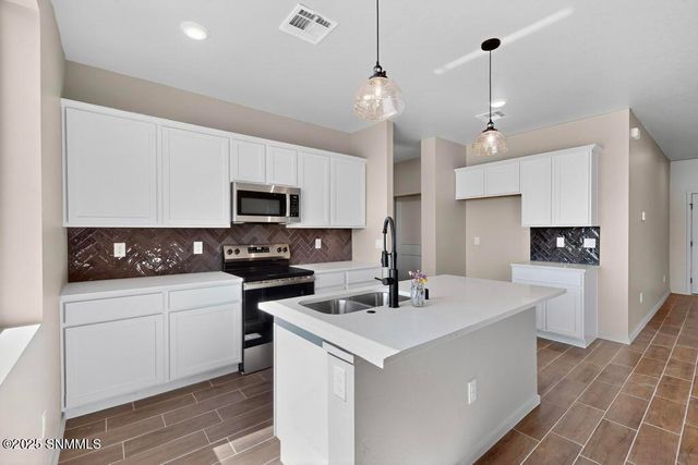 2086 Meteor Drive, Las Cruces, NM 88012