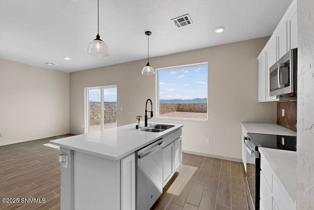 2086 Meteor Drive, Las Cruces, NM 88012