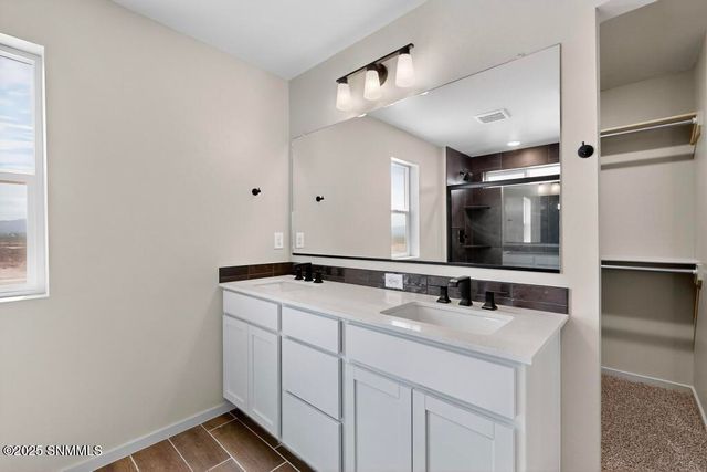 2086 Meteor Drive, Las Cruces, NM 88012