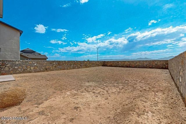 2086 Meteor Drive, Las Cruces, NM 88012
