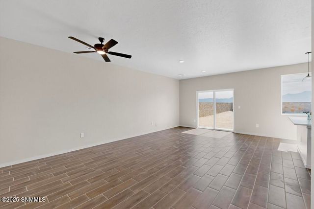 2086 Meteor Drive, Las Cruces, NM 88012