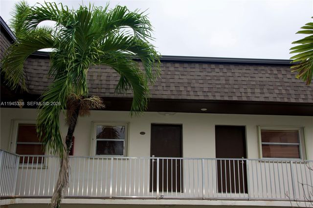 8475 SW 94th St 203E, Miami, FL 33156