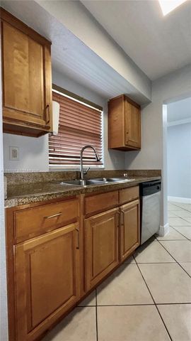 8475 SW 94th St 203E, Miami, FL 33156