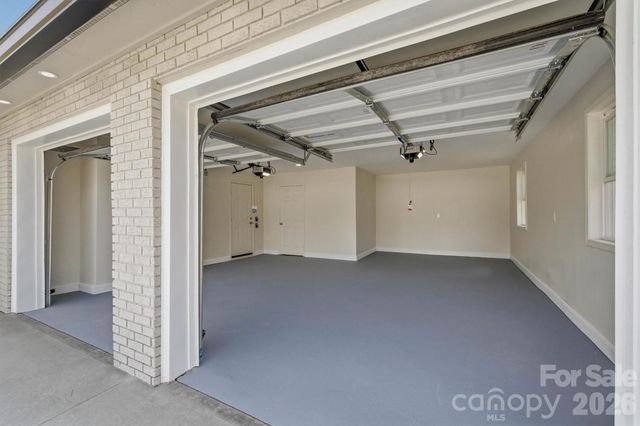 2621 Fairwood Drive SE, Hudson, NC 28638