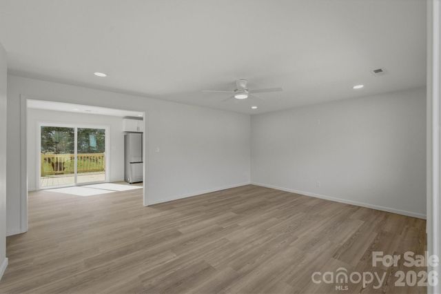 2621 Fairwood Drive SE, Hudson, NC 28638