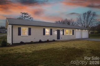 2621 Fairwood Drive SE, Hudson, NC 28638